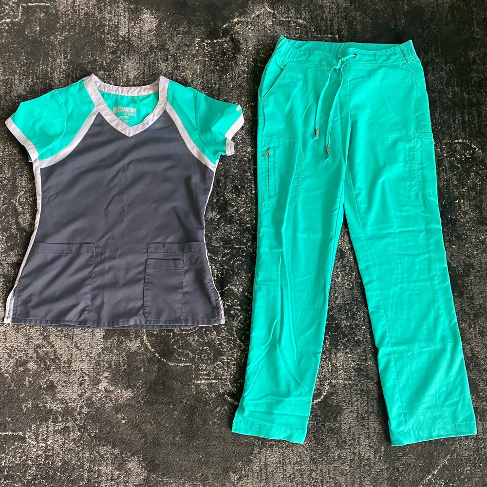 Greys Anatomy scrub set - sz small
